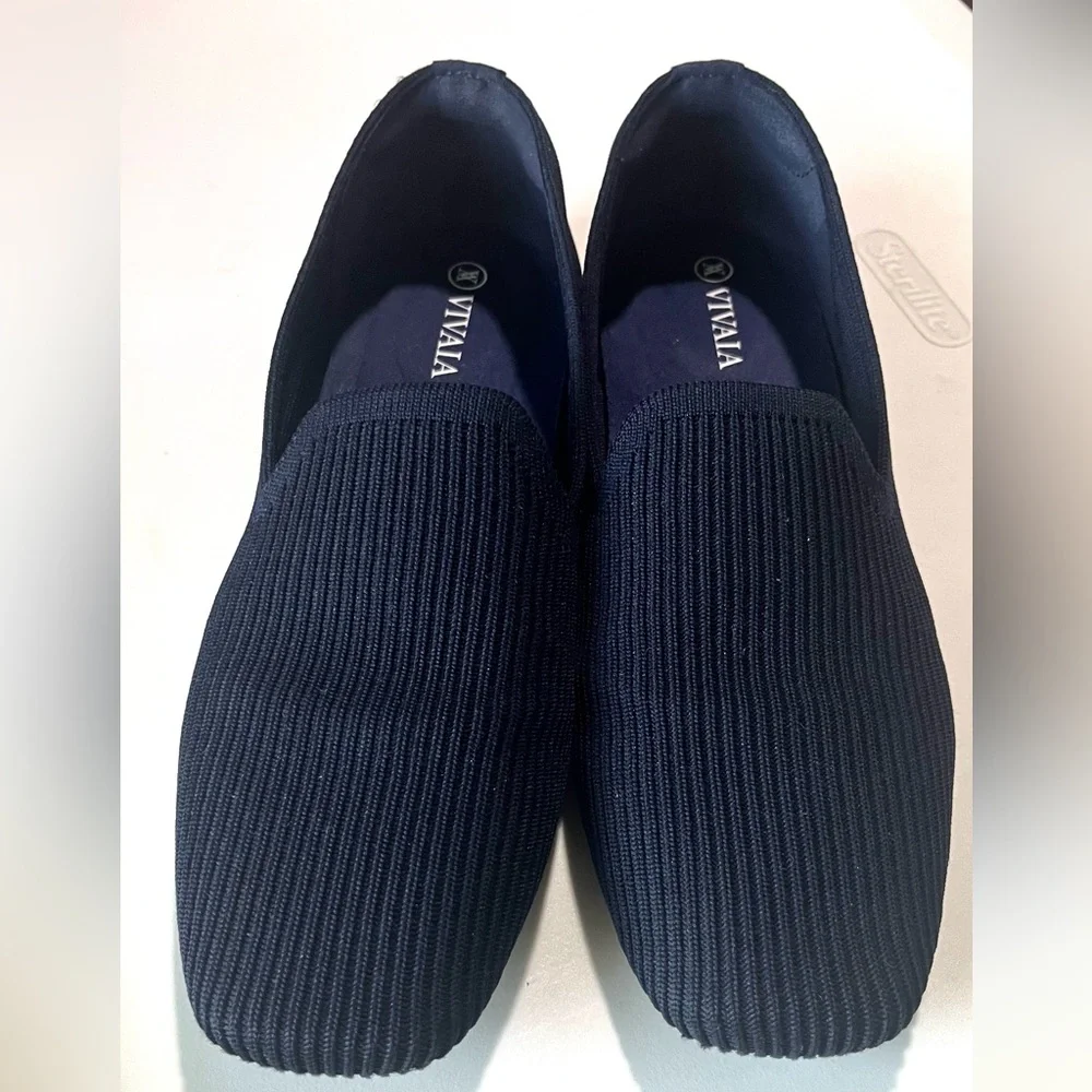 Vivia Square-Toe Loafers (Samantha) Sz 38 in Navy - Picture 6 of 16